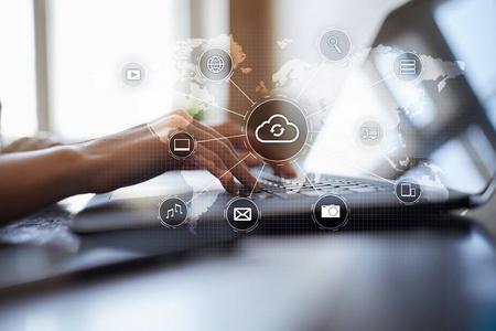 大數(shù)據(jù)處理, 未來數(shù)據(jù)中心, 網(wǎng)絡連接, 數(shù)據(jù)傳輸?shù)鹊染嗍噶繄D計算機